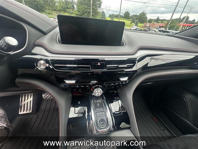 Photo of 2022 Tiger Eye Pearl Acura MDX