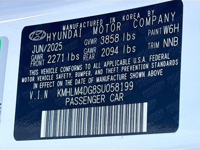 Photo of 2025 Serenity White Hyundai ELANTRA