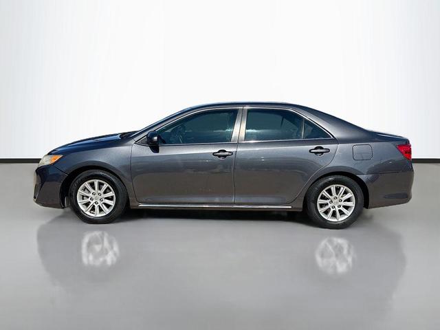 Photo of 2012 Gray Toyota Camry