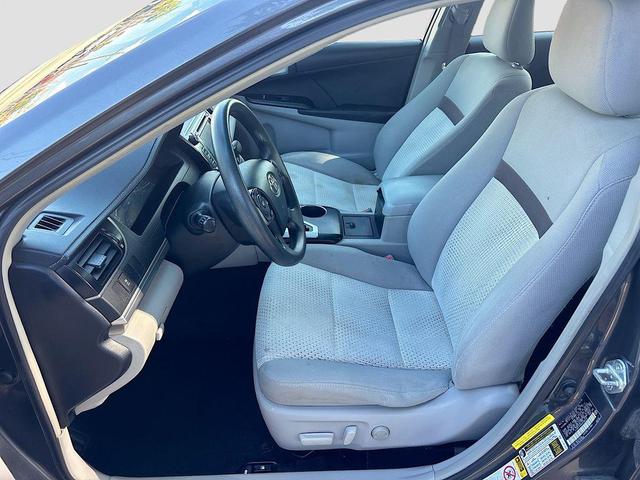 Photo of 2012 Gray Toyota Camry