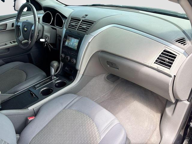 Photo of 2012 Black Granite Metallic Chevrolet Traverse