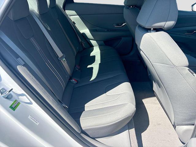 Photo of 2025 Serenity White Hyundai ELANTRA