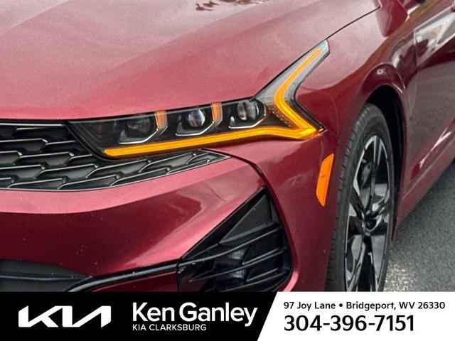 Photo of 2021 Passion Red Kia K5
