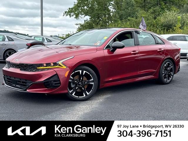 Photo of 2021 Passion Red Kia K5