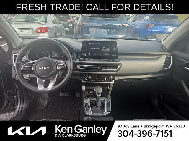 Photo of 2022 Steel Gray Kia Seltos
