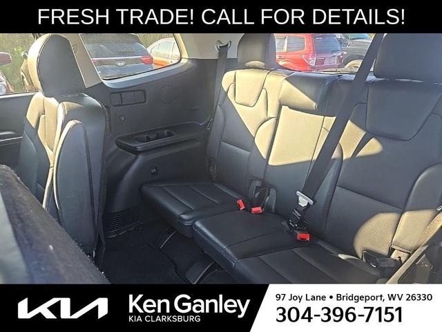 Photo of 2023 Gravity Gray Kia Telluride