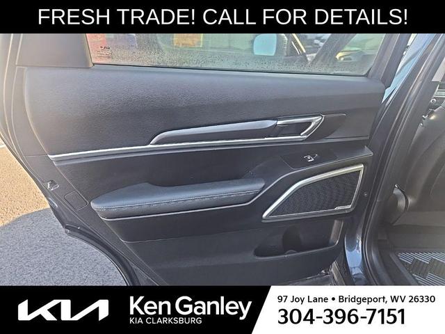 Photo of 2023 Gravity Gray Kia Telluride