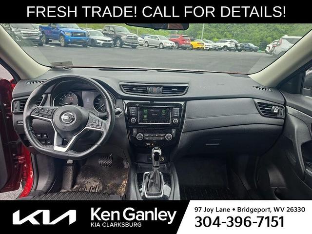 Photo of 2018 Scarlet Ember Nissan Rogue