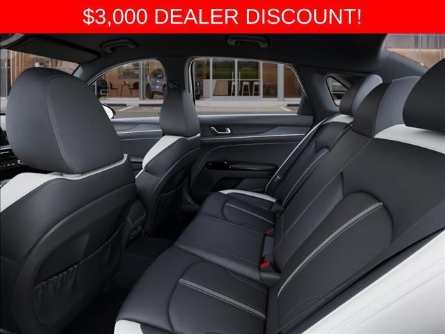 Photo of 2025 Steel Matte Gray Kia K5