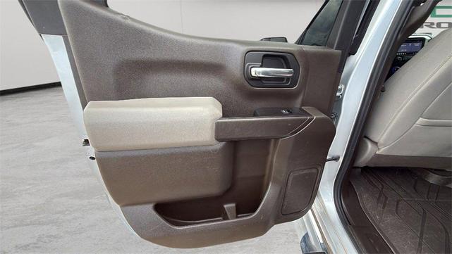 Photo of 2019 Gray Chevrolet Silverado 1500