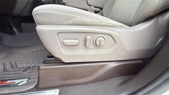 Photo of 2019 Gray Chevrolet Silverado 1500