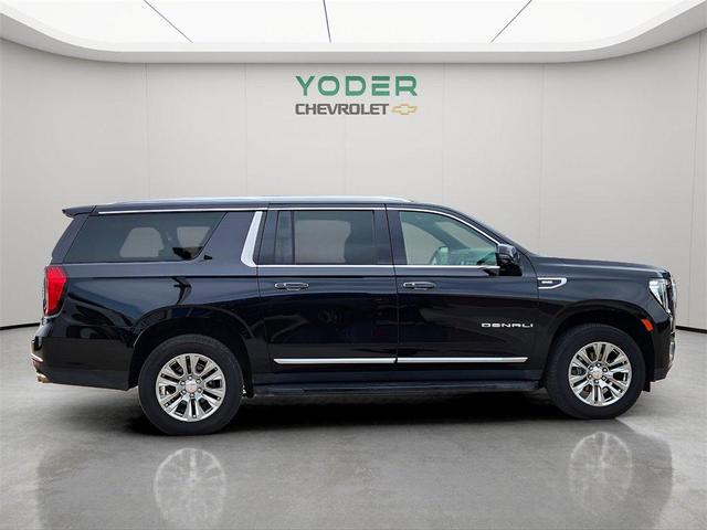 Photo of 2022 Black GMC Yukon XL