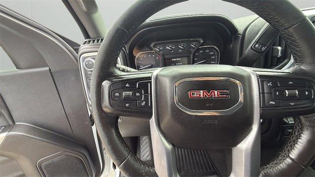 Photo of 2021 White GMC Sierra 1500