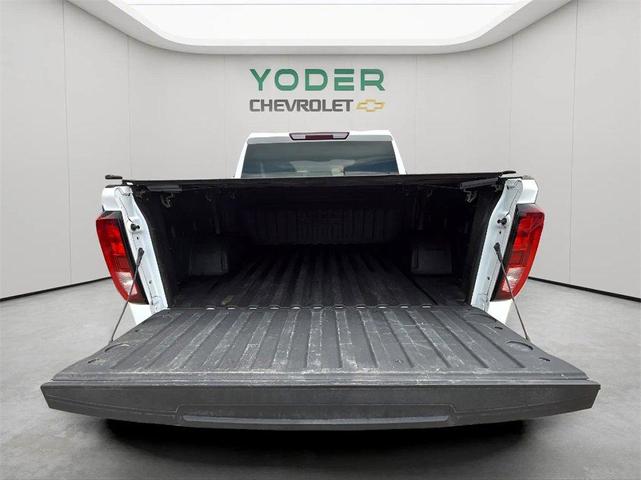 Photo of 2021 White GMC Sierra 1500