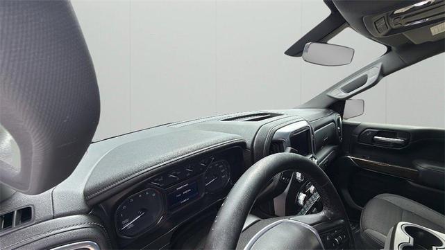 Photo of 2021 White GMC Sierra 1500