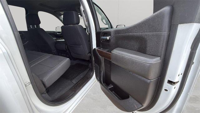 Photo of 2021 White GMC Sierra 1500