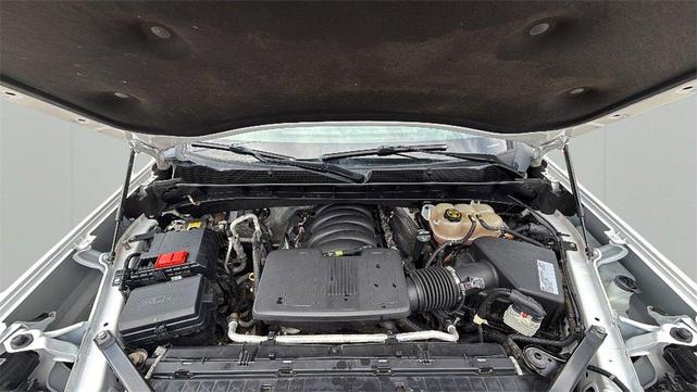 Photo of 2021 White GMC Sierra 1500