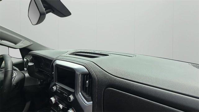 Photo of 2021 White GMC Sierra 1500