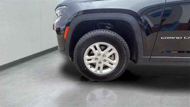 Photo of 2023 Black Jeep Grand Cherokee