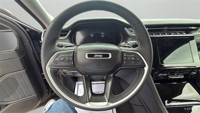 Photo of 2023 Black Jeep Grand Cherokee