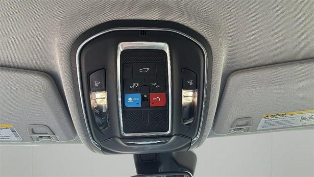 Photo of 2023 Black Jeep Grand Cherokee