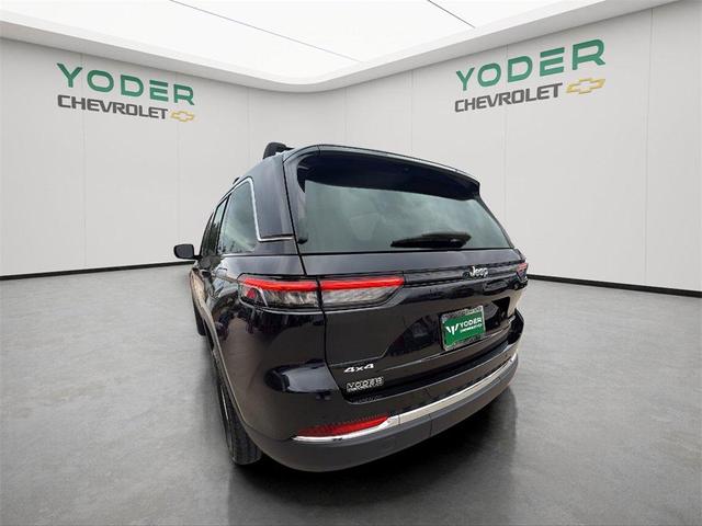 Photo of 2023 Black Jeep Grand Cherokee