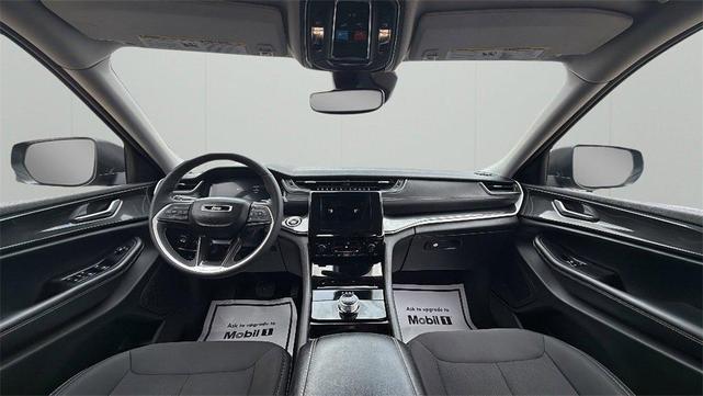 Photo of 2023 Black Jeep Grand Cherokee