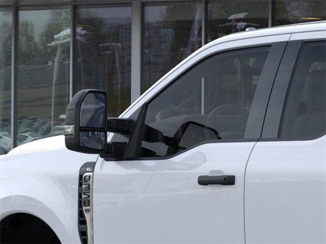 Photo of 2025 Oxford White Ford F-350