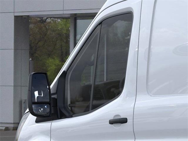 Photo of 2025 Oxford White Ford Transit-250