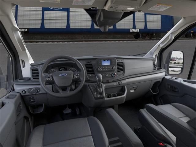 Photo of 2025 Oxford White Ford Transit-250