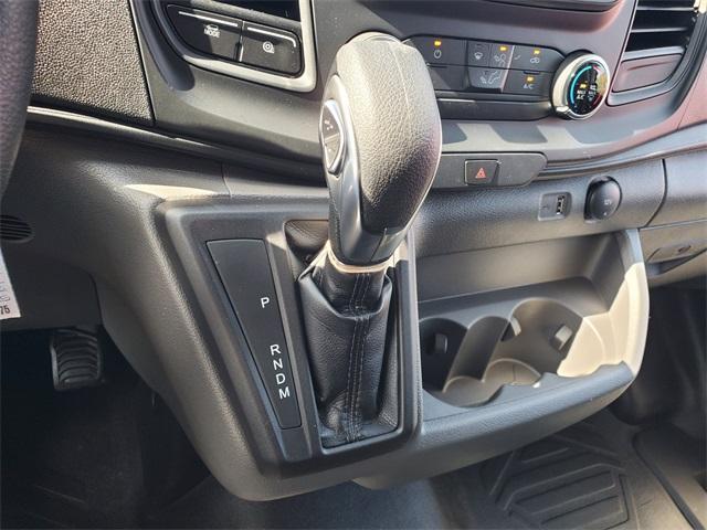 Photo of 2025 Oxford White Ford Transit-250