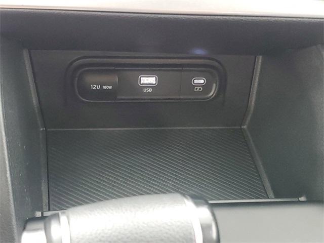 Photo of 2024 Steel Gray Kia Sportage