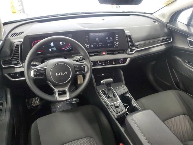 Photo of 2024 Steel Gray Kia Sportage