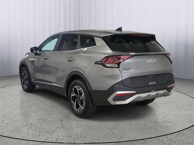 Photo of 2024 Steel Gray Kia Sportage