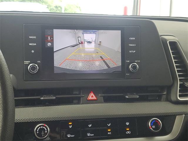 Photo of 2024 Steel Gray Kia Sportage