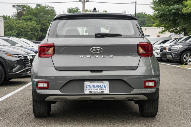Photo of 2022 Galactic Gray Hyundai VENUE