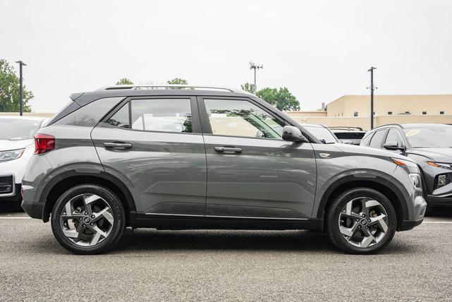 Photo of 2022 Galactic Gray Hyundai VENUE