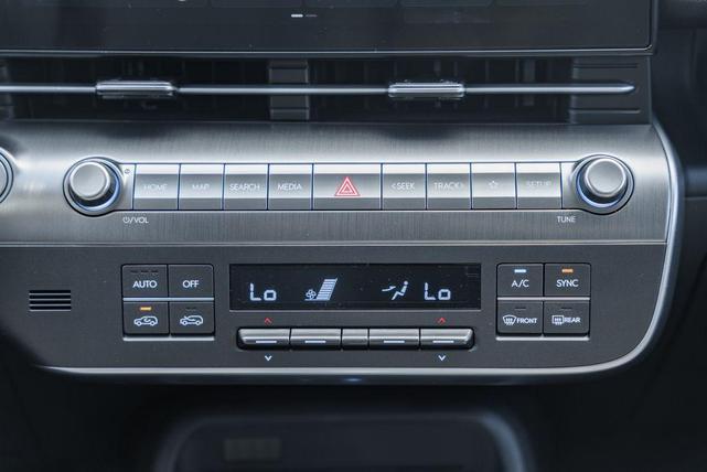 Photo of 2026 Abyss Black Pearl Hyundai KONA