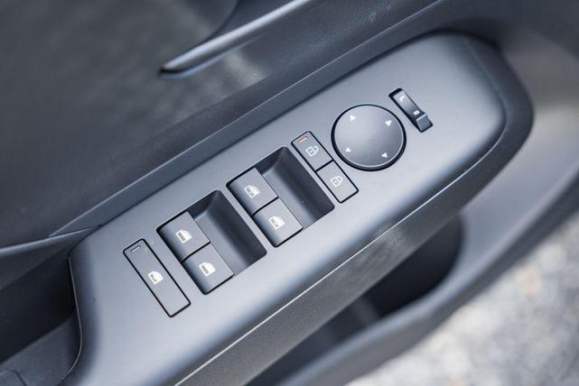 Photo of 2026 Abyss Black Pearl Hyundai KONA