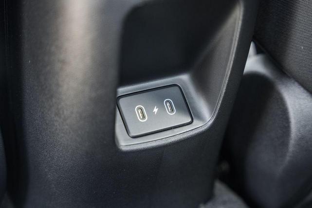 Photo of 2025 Amazon Gray Hyundai ELANTRA