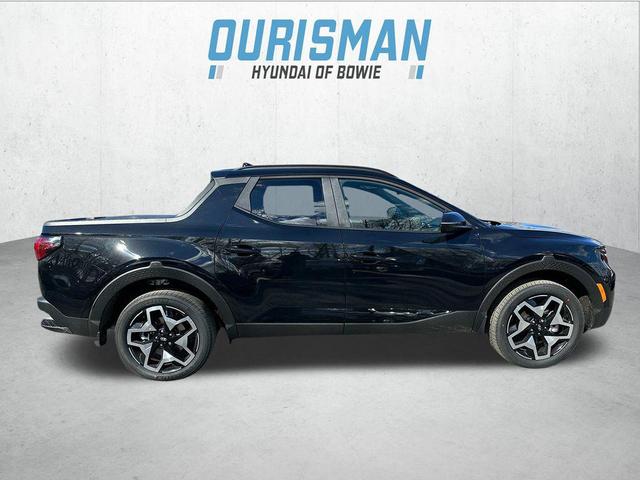 Photo of 2024 Phantom Black Hyundai SANTA CRUZ