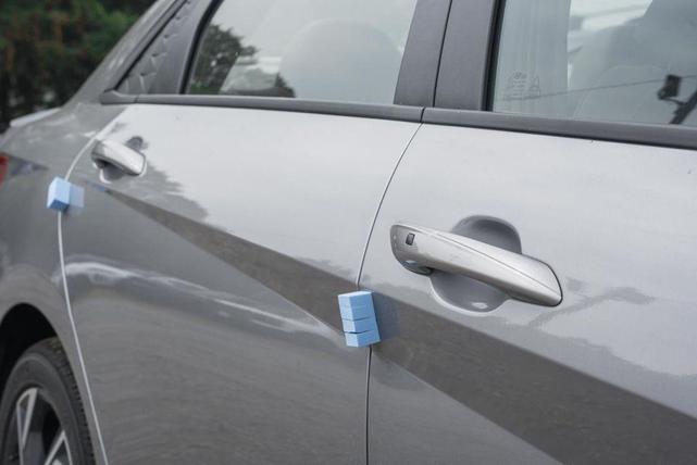 Photo of 2025 Fluid Metal Hyundai ELANTRA