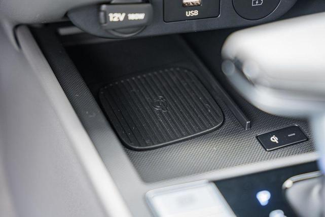 Photo of 2025 Fluid Metal Hyundai ELANTRA