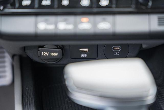 Photo of 2025 Fluid Metal Hyundai ELANTRA