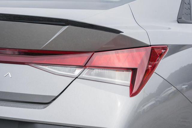 Photo of 2025 Fluid Metal Hyundai ELANTRA