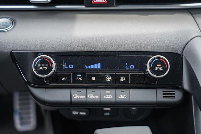 Photo of 2025 Fluid Metal Hyundai ELANTRA