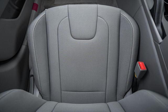 Photo of 2025 Fluid Metal Hyundai ELANTRA