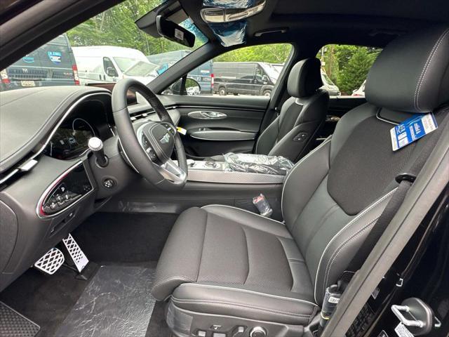 Photo of 2025 Vik Black Genesis GV70