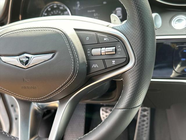 Photo of 2025 Alta White Genesis GV70
