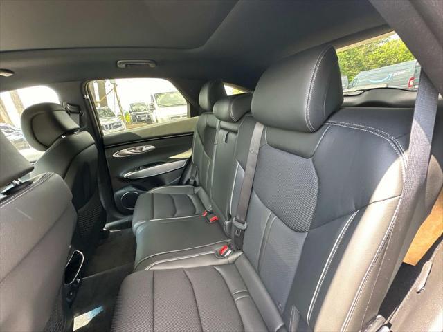 Photo of 2025 Alta White Genesis GV70